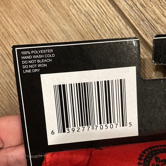 5/$15 NWT Classic Red and Blue Bandanas - Picture 4 of 4